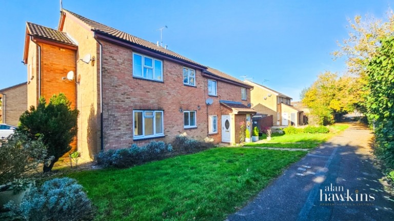 10 Galloway Close, Shaw, Swindon, Wiltshire, SN5 5QQ, UK