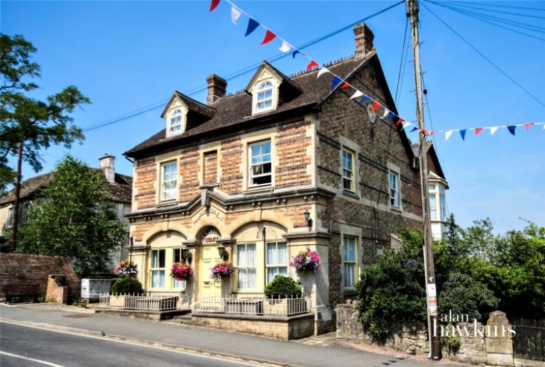 Flat 3 Kempsters Court, 2 High Street, Purton, Swindon, Wiltshire, SN5 4AP, UK