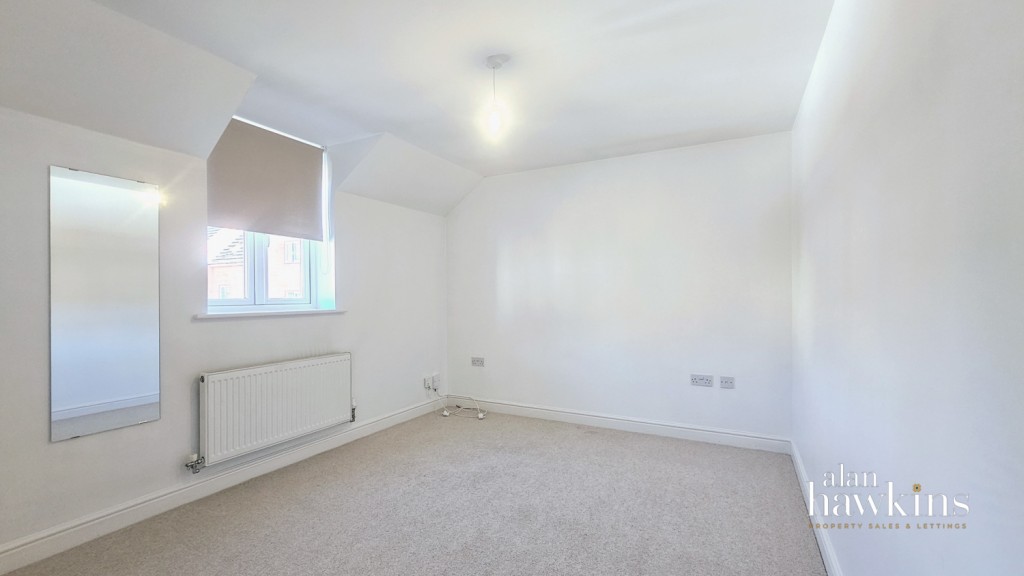 Images for Cloatley Crescent, Royal Wootton Bassett, SN4 EAID:ahawkins BID:125896