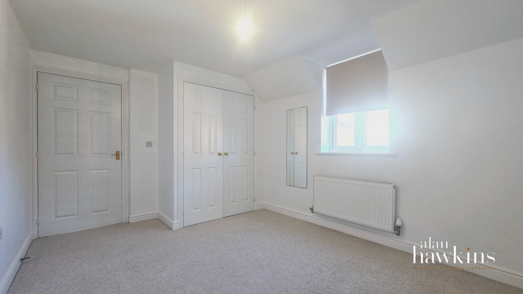 Images for Cloatley Crescent, Royal Wootton Bassett, SN4 EAID:ahawkins BID:125896