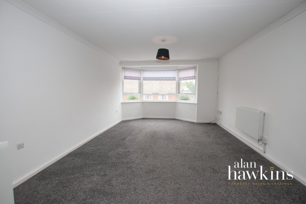 Images for High Street, Royal Wootton Bassett,SN4 EAID:ahawkins BID:125896
