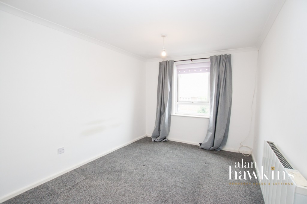 Images for High Street, Royal Wootton Bassett,SN4 EAID:ahawkins BID:125896