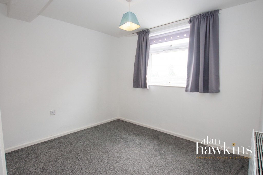 Images for High Street, Royal Wootton Bassett,SN4 EAID:ahawkins BID:125896
