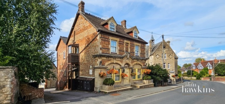 5 Kempsters Court High Street, Purton, Wiltshire, SN5 4AP, UK