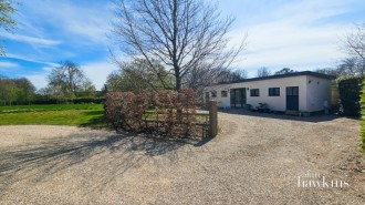 Garabrecan Stables Brinkworth Road, Royal Wootton Bassett, Wiltshire, SN4 8DS, UK