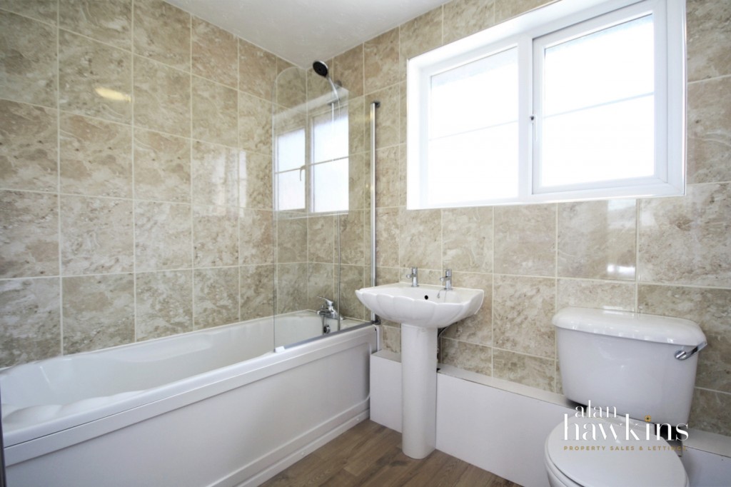 Images for Woodshaw Mead, Royal Wootton Bassett, SN4 EAID:ahawkins BID:125896