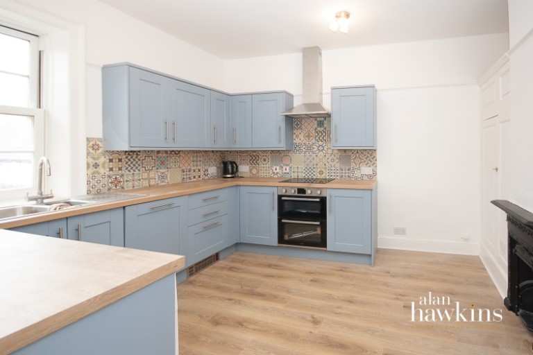 32a High Street, Royal Wootton Bassett, Swindon, Wiltshire, SN4 7AF, UK