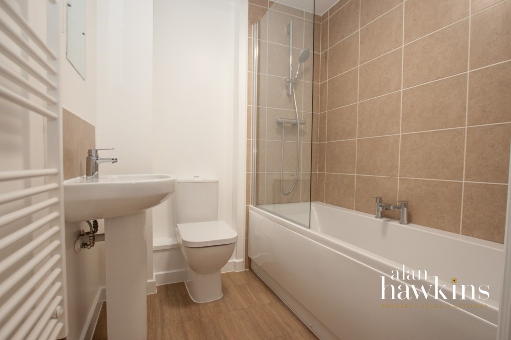 Images for Cloatley Crescent, Royal Wootton Bassett, Wiltshire, SN4 7FX EAID:ahawkins BID:125896