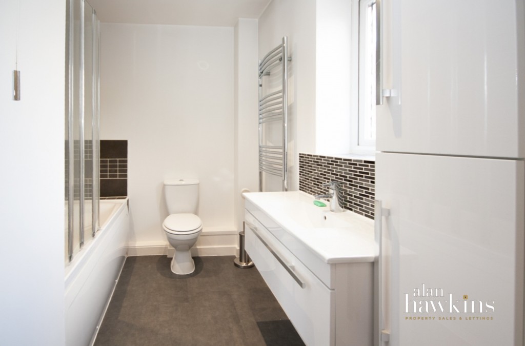 Images for Hart Close, Royal Wootton Bassett, SN4 EAID:ahawkins BID:125896
