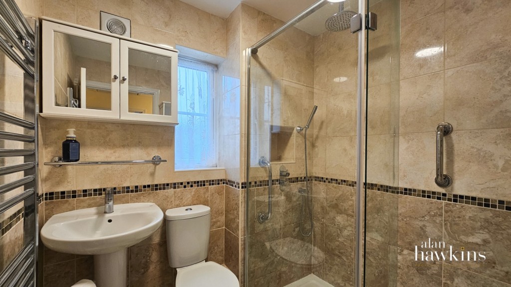 Images for Sprats Barn Crescent, Royal Wootton Bassett, SN4 EAID:ahawkins BID:125896