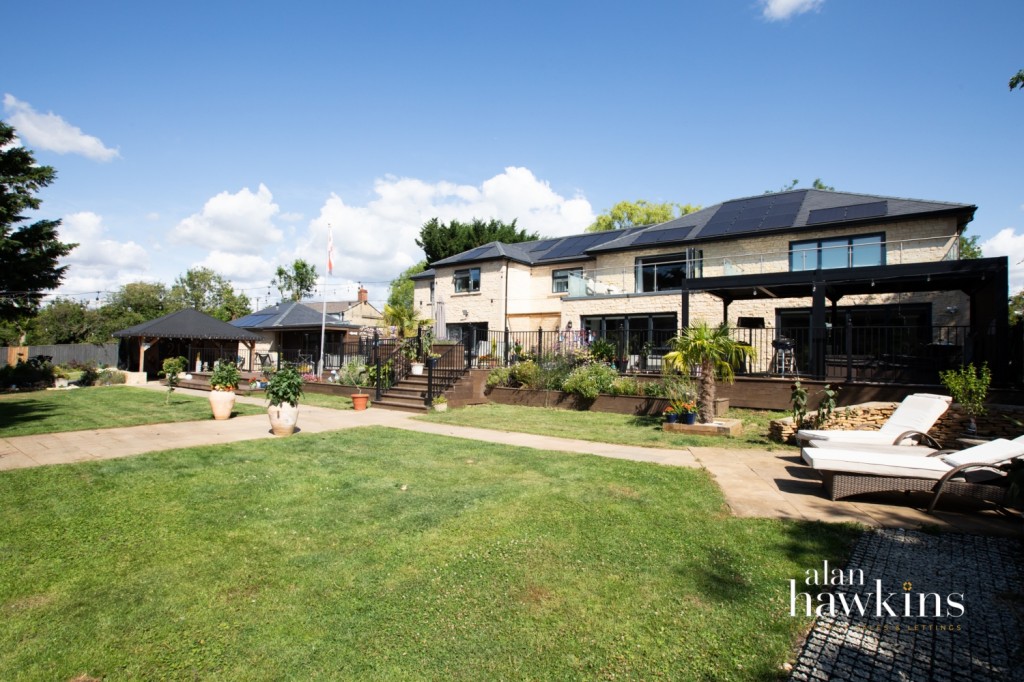 Images for The Street, Brinkworth, SN15 EAID:ahawkins BID:125896