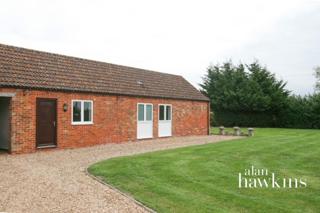 Images for Olivemead Lane, Dauntsey, Chippenham, Wiltshire, SN15 4JF EAID:ahawkins BID:125896