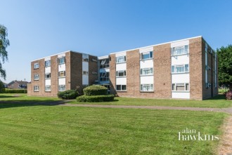 15 Marlborough Court, Royal Wootton Bassett, Swindon, Wiltshire, SN4 8HG, UK