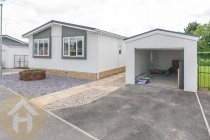 Images for Lillybrook Estate, Lyneham