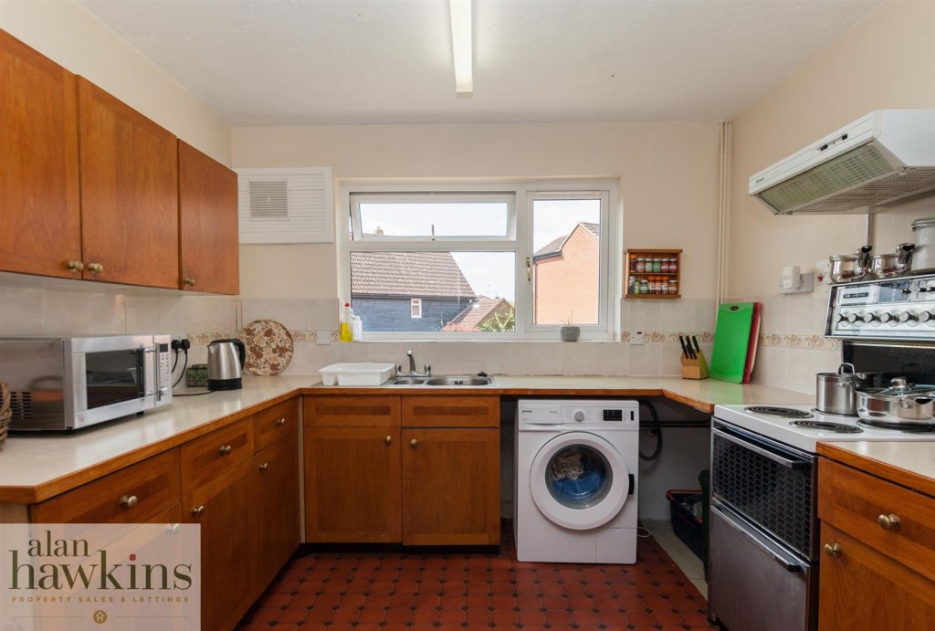 Images for Bennett Hill Close, Royal Wootton Bassett SN4 8 EAID:11742 BID:1