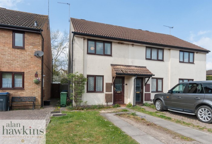 View Full Details for Westbury Park, Royal Wootton Bassett SN4 7D - EAID:11742, BID:1