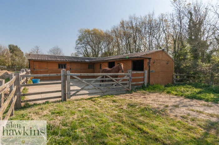 View Full Details for Main Road, Christian Malford, Chippenham - EAID:11742, BID:1