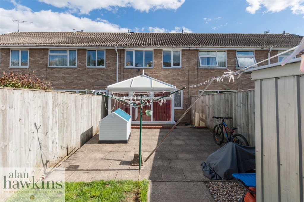 Images for Longfellow Crescent, Royal Wootton Bassett SN4 8 EAID:11742 BID:1