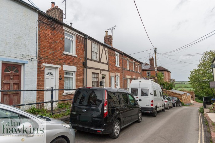 View Full Details for Wood Street, Royal Wootton Bassett SN4 7 - EAID:11742, BID:1