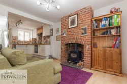 View Full Details for Wood Street, Royal Wootton Bassett SN4 7 - EAID:11742, BID:1