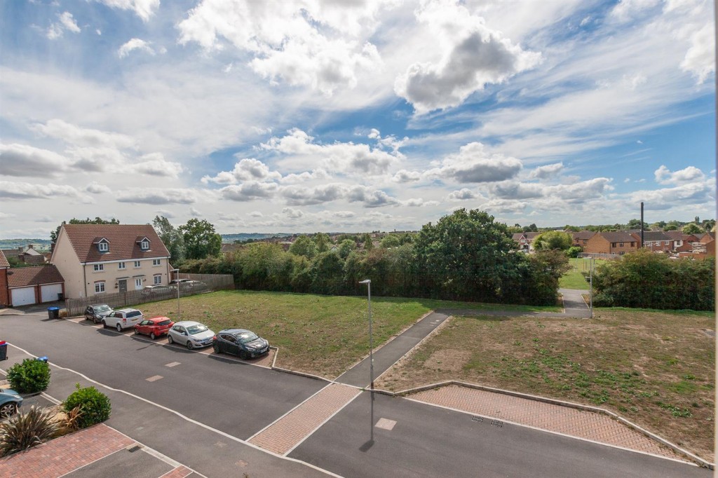 Images for Blain Place, Royal Wootton Bassett EAID:11742 BID:1