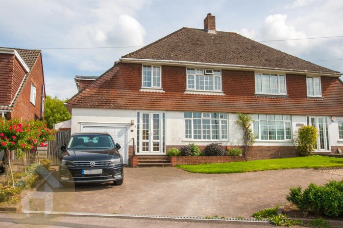 View Full Details for Nore Marsh Road, Royal Wootton Bassett - EAID:11742, BID:1