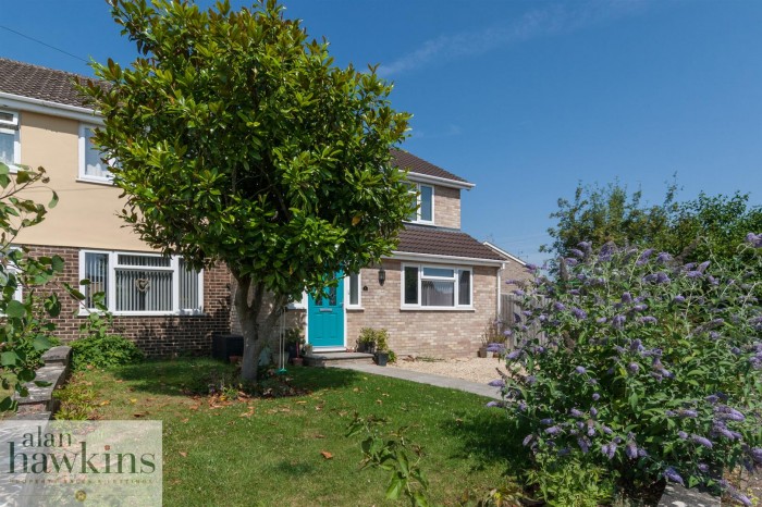 View Full Details for Shakespeare Road, Royal Wootton Bassett SN4 - EAID:11742, BID:1