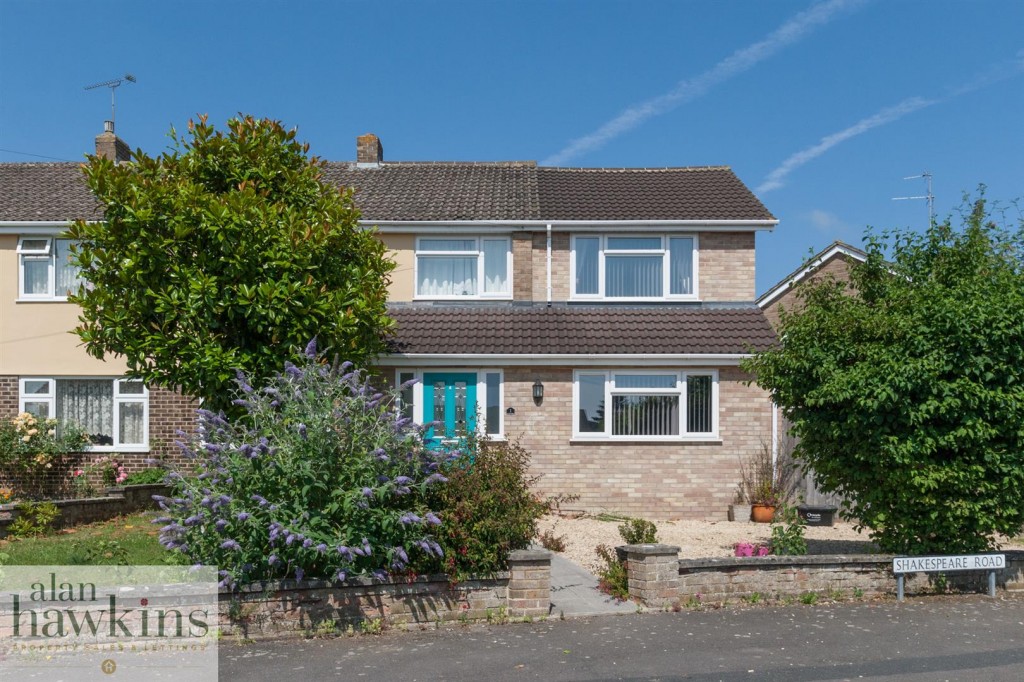 Images for Shakespeare Road, Royal Wootton Bassett SN4 EAID:11742 BID:1