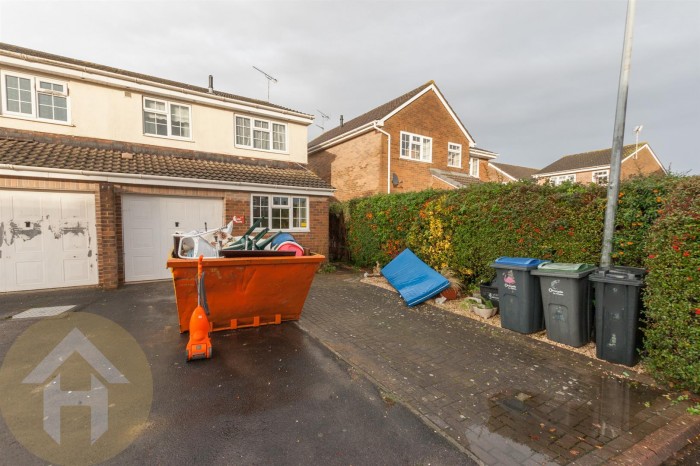 View Full Details for Glenville Close, Royal Wootton Bassett - EAID:11742, BID:1