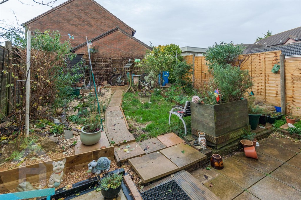 Images for Glenville Close, Royal Wootton Bassett EAID:11742 BID:1