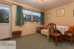 View Full Details for Longfellow Crescent, Royal Wootton Bassett - EAID:11742, BID:1