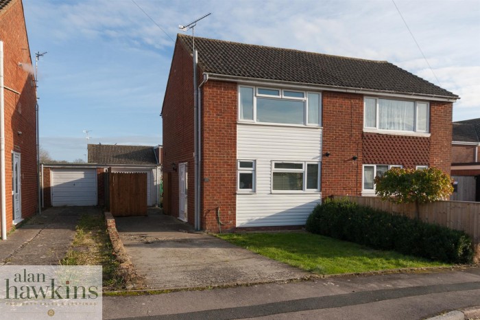 View Full Details for Masefield, Royal Wootton Bassett SN4 8 - EAID:11742, BID:1