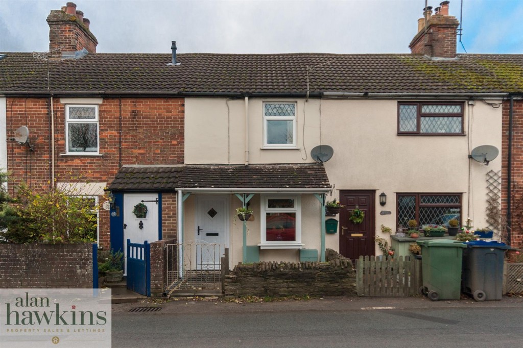 Images for Greatfield, Nr Royal Wootton Bassett SN4 8 EAID:11742 BID:1