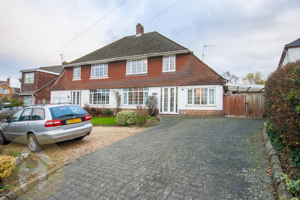 Images for Nore Marsh Road, Royal Wootton Bassett EAID:11742 BID:1