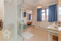 Images for High Mead, Royal Wootton Bassett