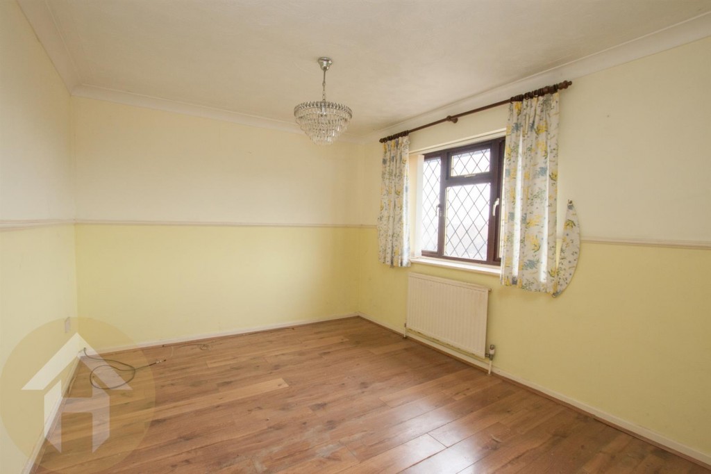 Images for Caraway Drive, Swindon EAID:11742 BID:1