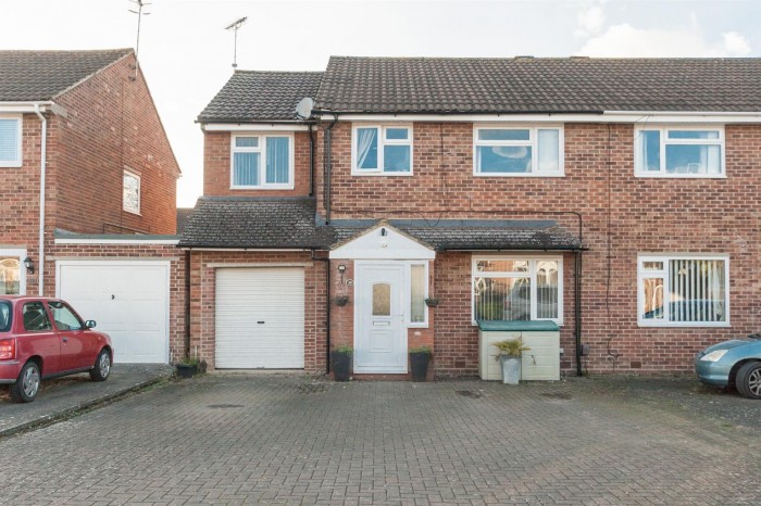 View Full Details for Seaton Close, Swindon - EAID:11742, BID:1