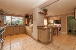 View Full Details for Seaton Close, Swindon - EAID:11742, BID:1