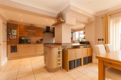 View Full Details for Seaton Close, Swindon - EAID:11742, BID:1