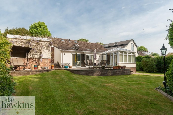 View Full Details for Honeyhill, Wootton Bassett - EAID:11742, BID:1