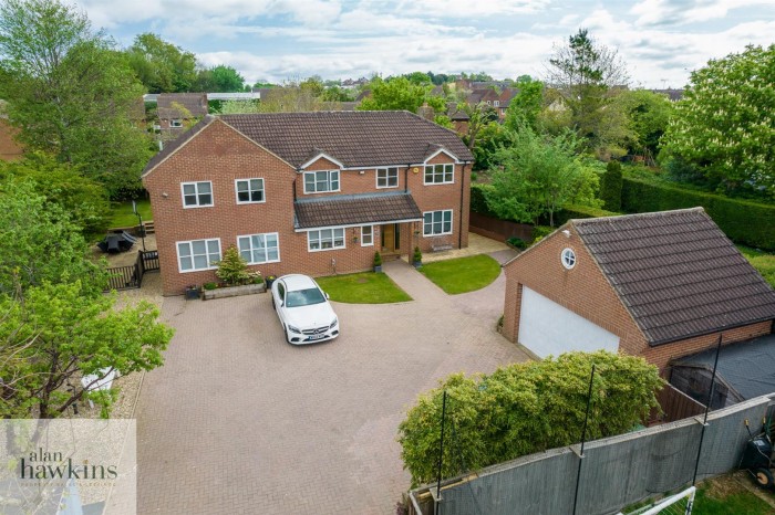 View Full Details for Morstone Road, Royal Wootton Bassett - EAID:11742, BID:1