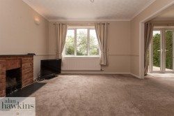 View Full Details for Baileys Mead, Royal Wootton Bassett - EAID:11742, BID:1