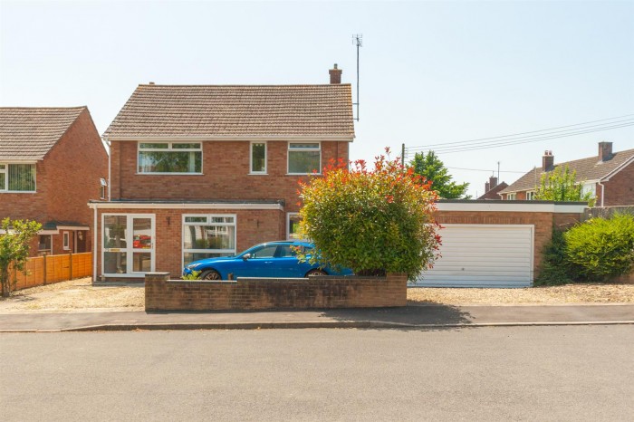 View Full Details for Parsons Way, Royal Wootton Bassett - EAID:11742, BID:1