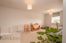 View Full Details for Cloatley Crescent, Royal Wootton Bassett - EAID:11742, BID:1