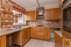 View Full Details for Royal Wootton Bassett, Swindon - EAID:11742, BID:1