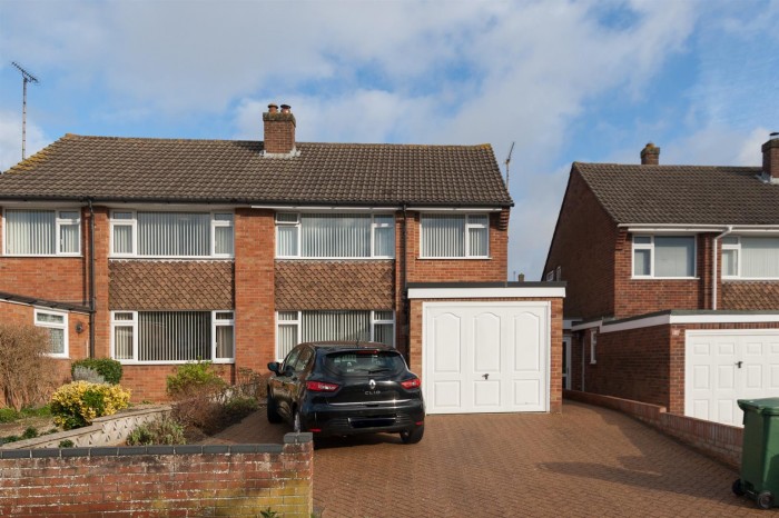 View Full Details for Washbourne Road, Royal Wootton Bassett SN4 8 - EAID:11742, BID:1