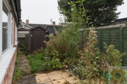 View Full Details for High Street, Royal Wootton Bassett, - EAID:11742, BID:1