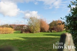 View Full Details for Garraways, Royal Wootton Bassett SN4 8 - EAID:11742, BID:1