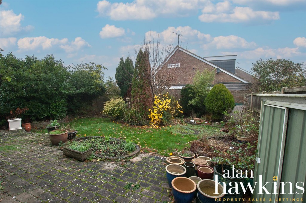 Images for Aspen Close, Royal Wootton Bassett EAID:11742 BID:1