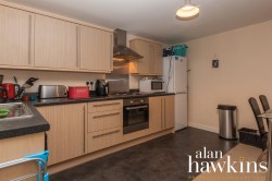 View Full Details for Cloatley Crescent, Royal Wootton Bassett, - EAID:11742, BID:1